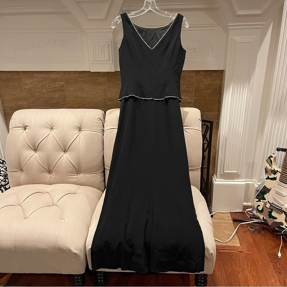 Jones New York Evening Form fitting Rhinestone Embellished Black Maxi Dress Sz 6 - Picture 2 of 12